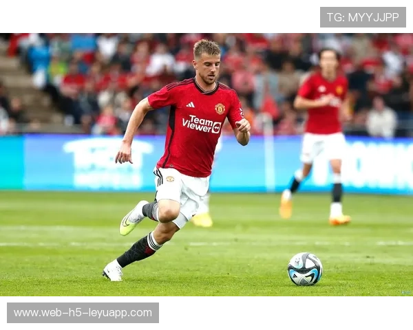 曼联目标锁定四强，红魔再度发力迎接切尔西挑战，红魔曼联阵容